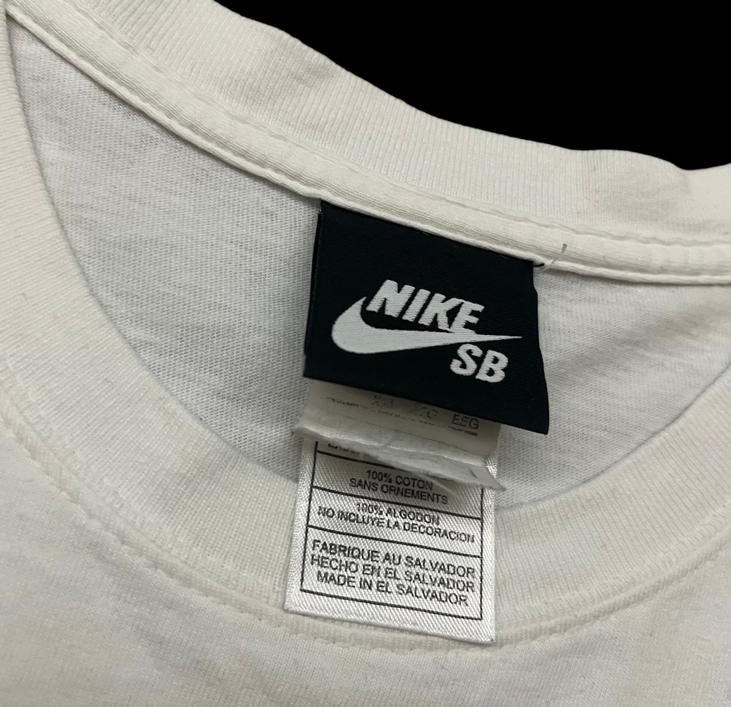 Vintage NIKE SB elephant print logo tee