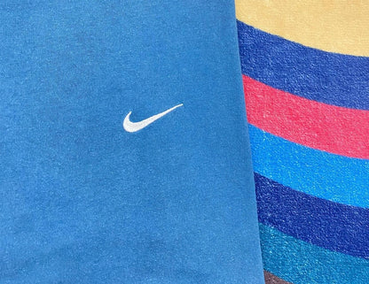 Vintage NIKE embroidery logo tee