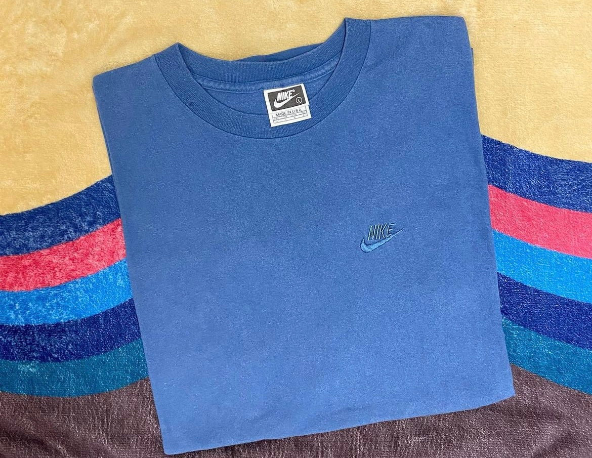 Vintage NIKE embroidered tonal logo tee