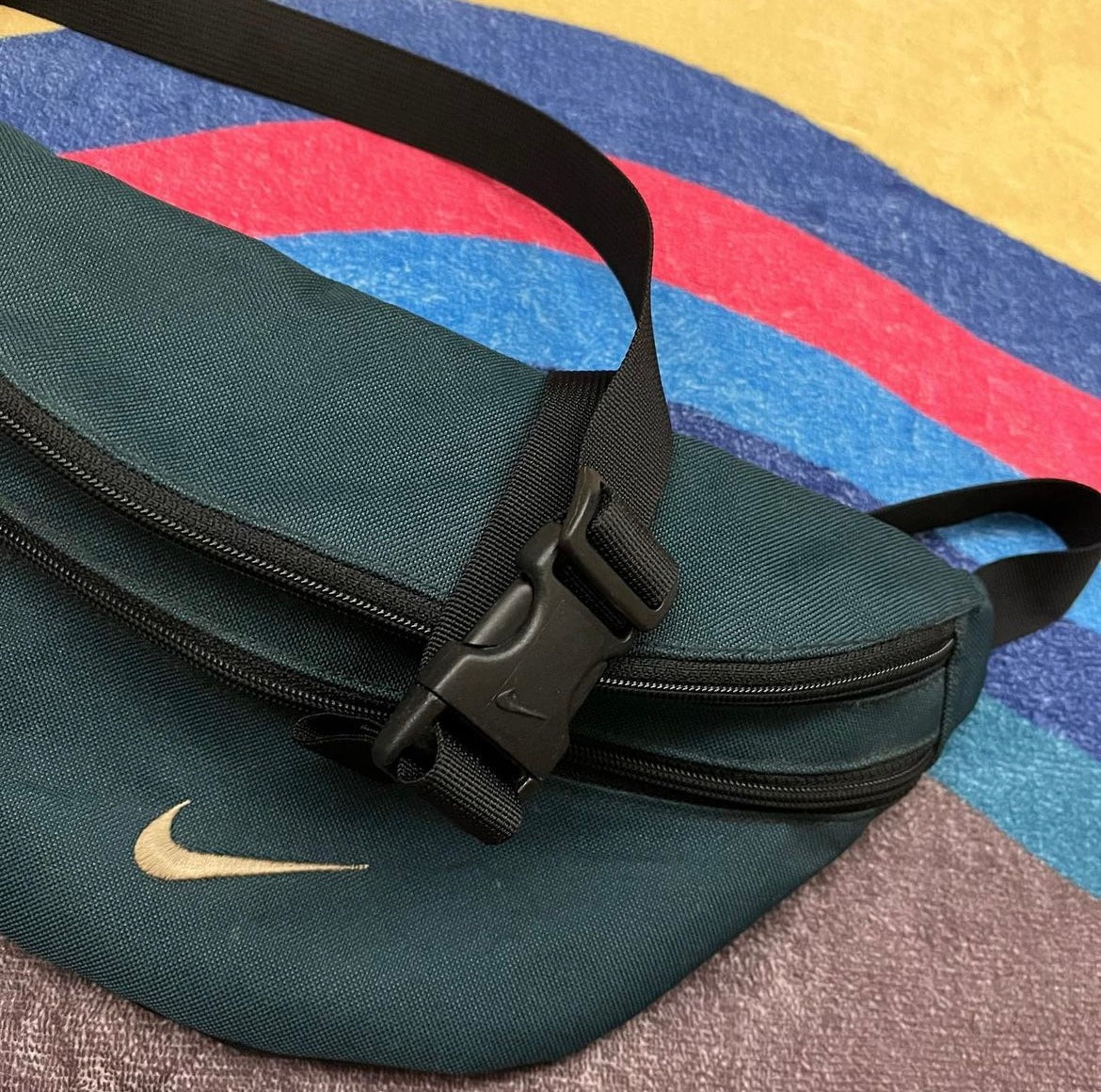 Vintage NIKE embroidery swoosh logo fanny pack