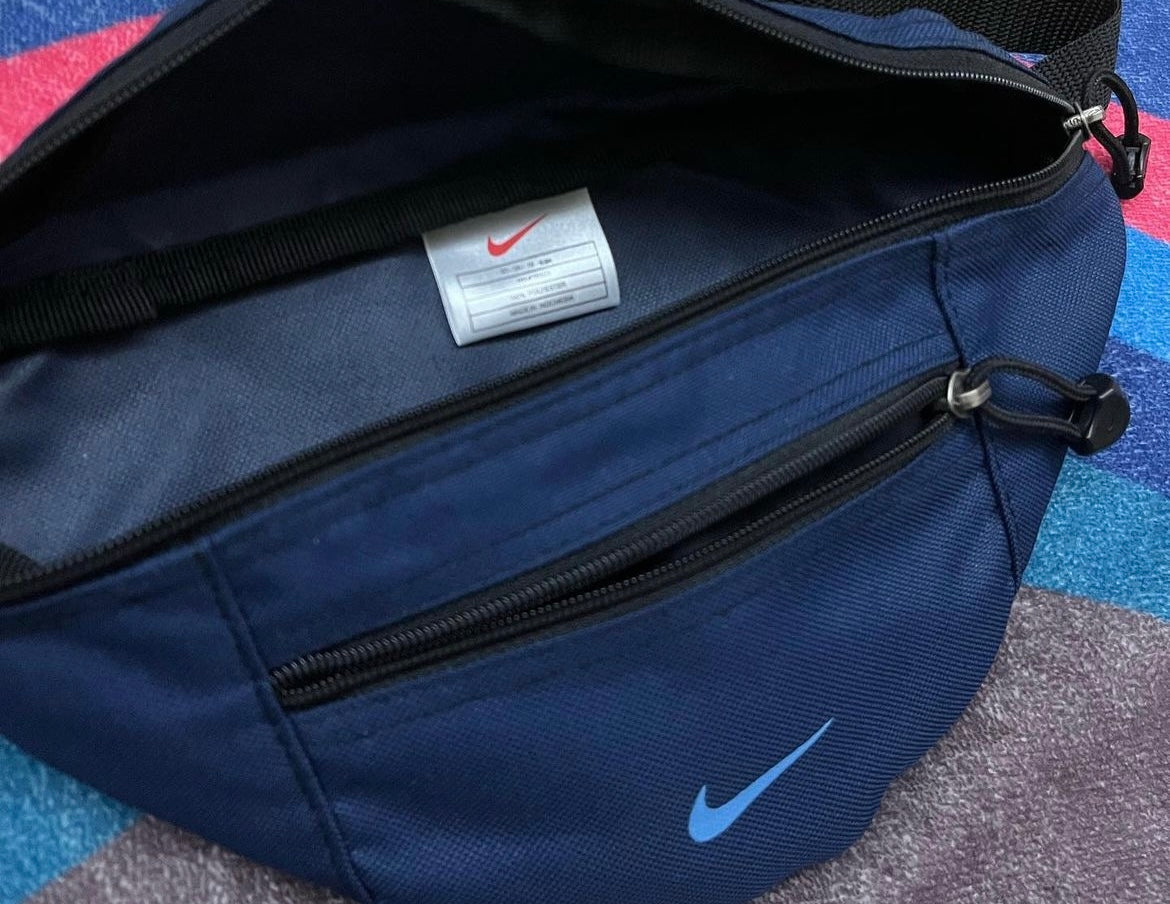 Vintage NIKE fanny pack